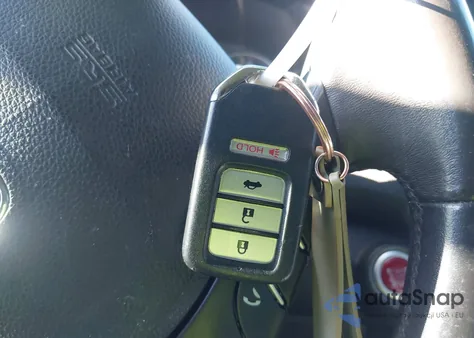 2013 Honda Accord Ex-L V-6 z USA, uszkodzony, nr VIN 1HGCT2B84DA005464